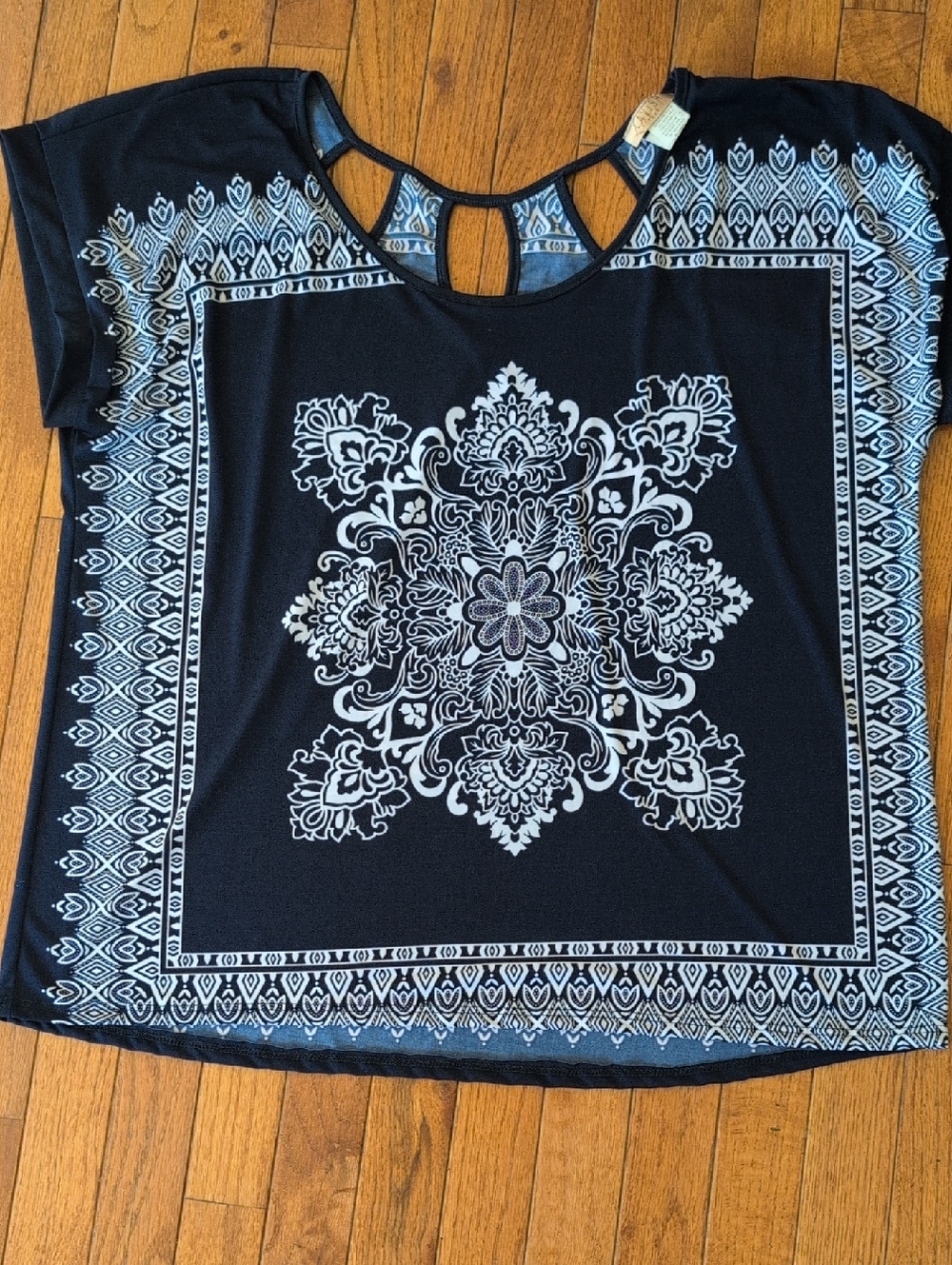 Lavish Navy Blue Short-Sleeve Top with White Medallion Print - Picture 1 of 3